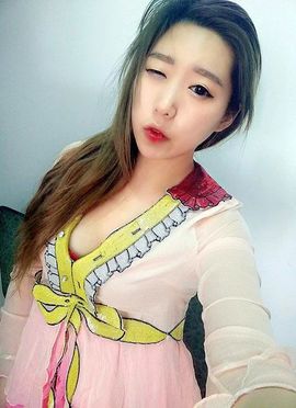 秀妍babay主播照片