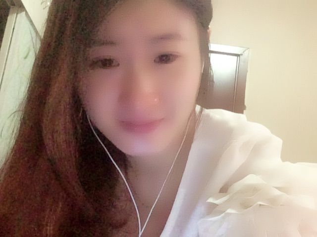 小鳯玖的主播照片