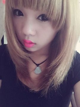 苗苗🎀教主主播照片