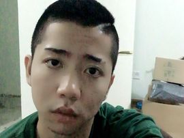 扯着嗓子唱着歌主播照片