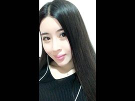 小诗歌，主播照片