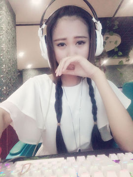 丿baby~＆杨子奕主播照片
