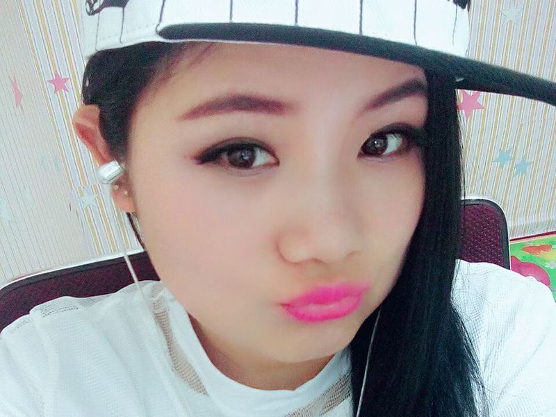 lsm小悠的主播海报