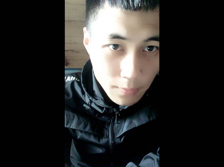 mc小屁孩，考驾照中的主播照片