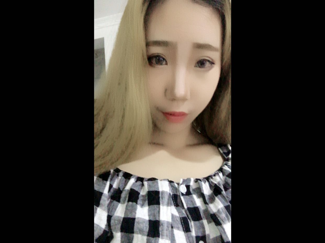 懿航啊主播照片