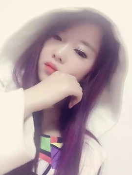留馨尔主播照片