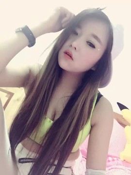 留馨尔主播照片