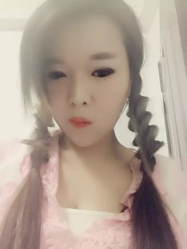 留馨尔主播照片