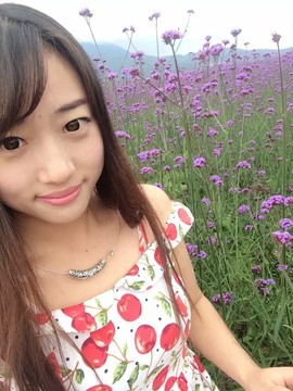 小可怜儿去北京玩啦主播照片