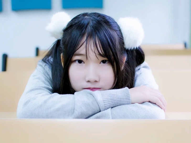 疯猫是只大美女的主播海报