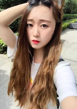 呆着的小兔子主播照片