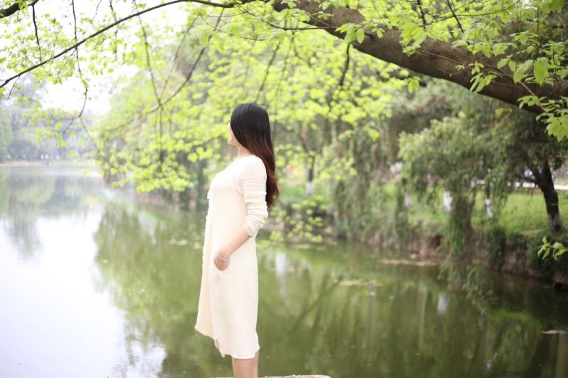 抚馨(心理咨询师)的主播照片