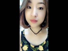 依一伊主播照片