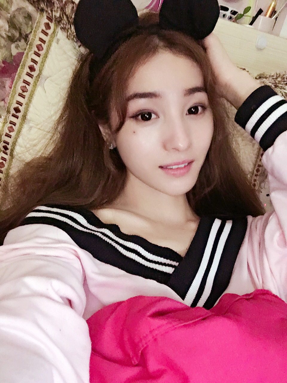 Dior-NANA的主播照片