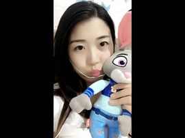 飞小琪主播照片