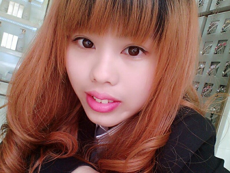 傻傻分不清楚🍂玲玲的主播海报