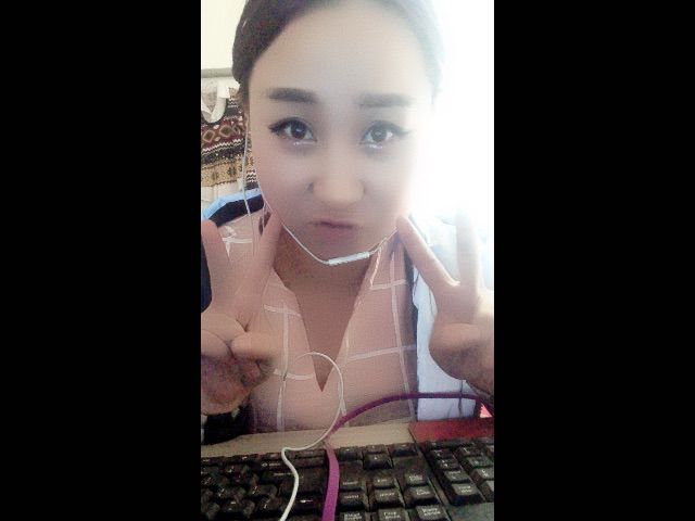📱宝宝想换手机📱的主播照片