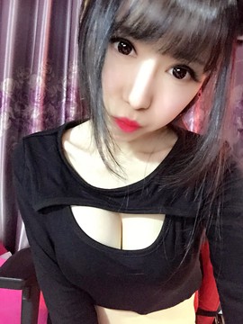 纯纯的小蜜桃主播照片
