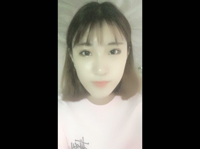 c曹曹的主播照片