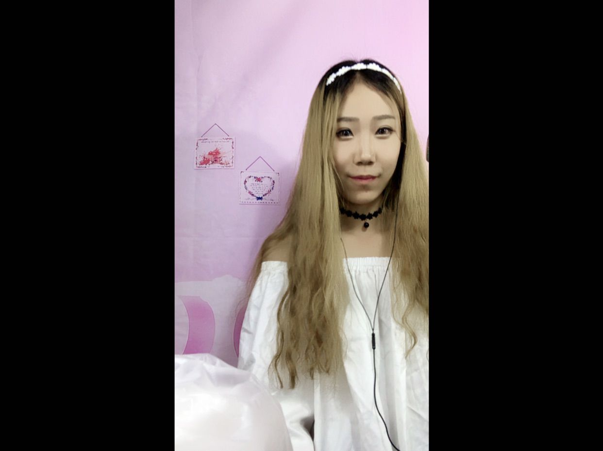 懿航啊主播照片