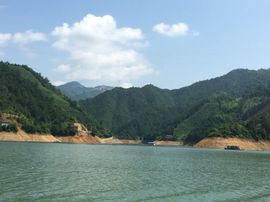 宋城直播间主播照片