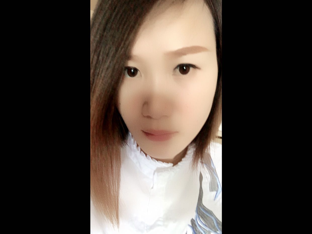 Hello🎵露露西的主播照片