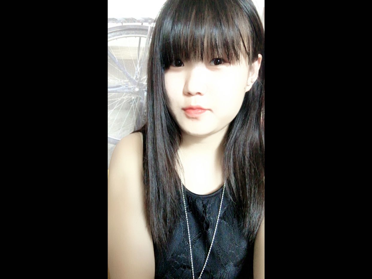 倩歐尼的主播照片