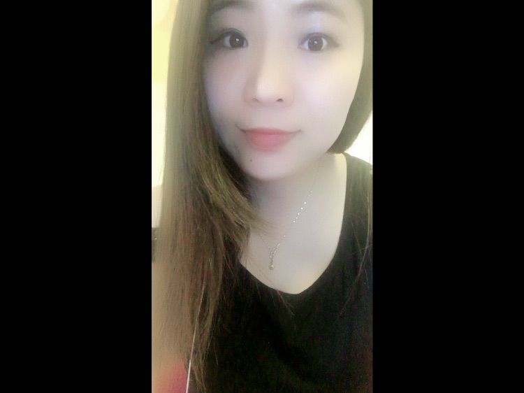 丿月神家灬重慶優(yōu)樂(lè)美的主播照片