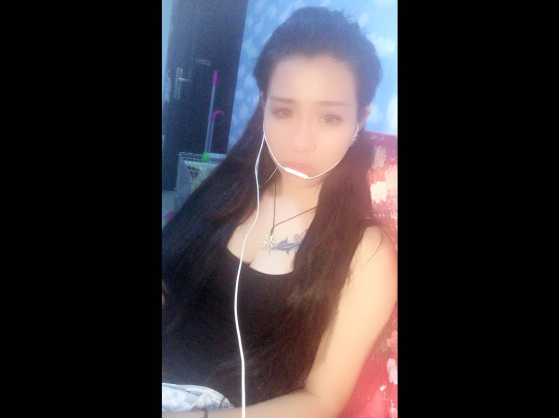 万人叩首喊迪总💋的主播照片