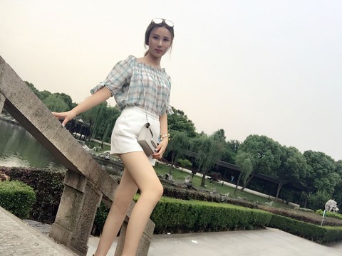 鑫九九😋海报