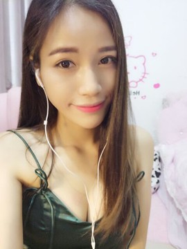 亲切家族主播照片