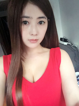 亲切家族主播照片