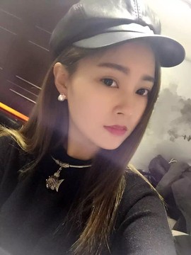 沈蜜儿主播照片