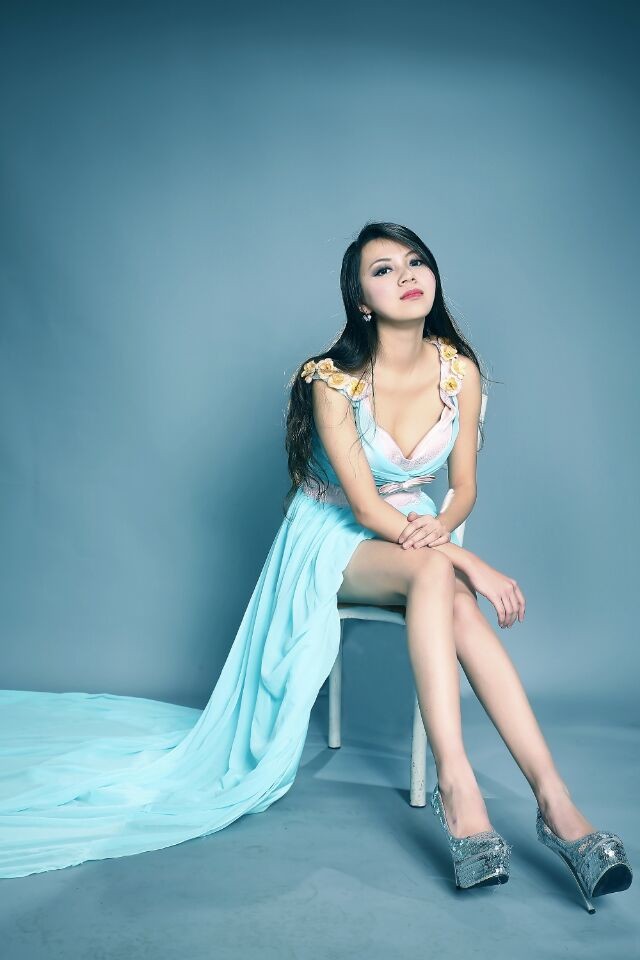 萌小洛的主播照片
