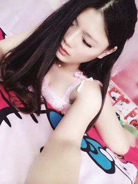 亲切家族主播照片