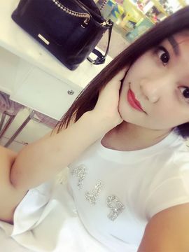 丽357bfm主播照片