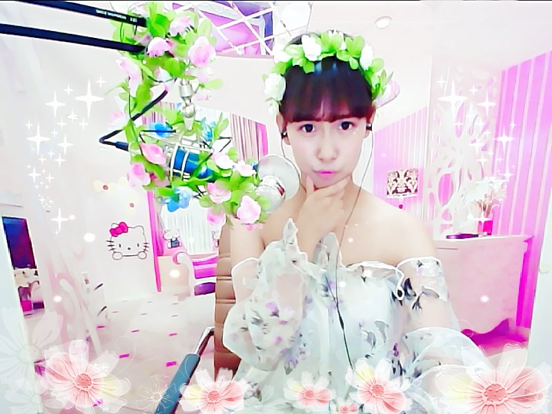 ╰妍小妖゜的主播照片