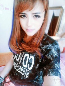 佛系女子主播照片