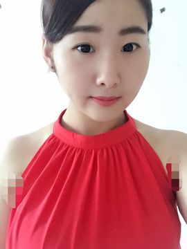 小青橘主播照片
