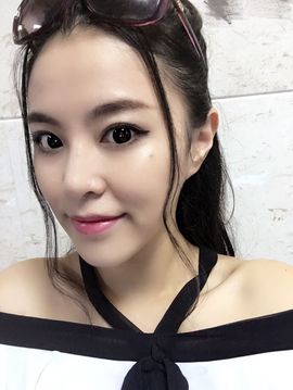 9很想你们主播照片