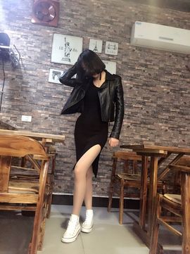 苗苗酱m不定时开播主播照片