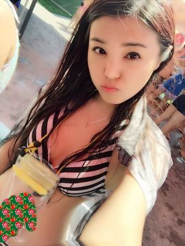 九小九，主播照片