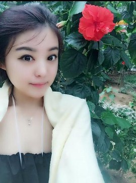 雪离儿主播照片