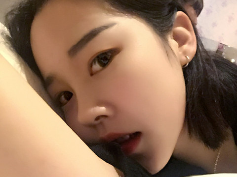 萌萌西💟海报
