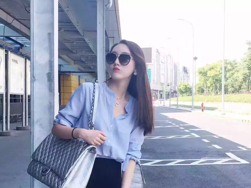 🌸翎翎baby的主播海报
