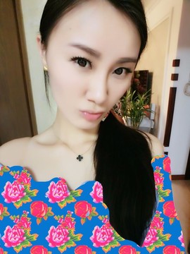 大聆听温主播照片