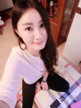 大聆听温主播照片