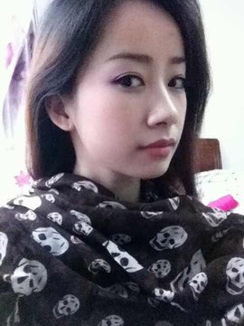 大聆听温主播照片