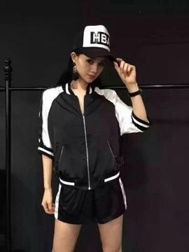♬摇滚吧╰☆玲儿姐主播照片