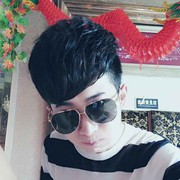 鑫鑫电灯海报